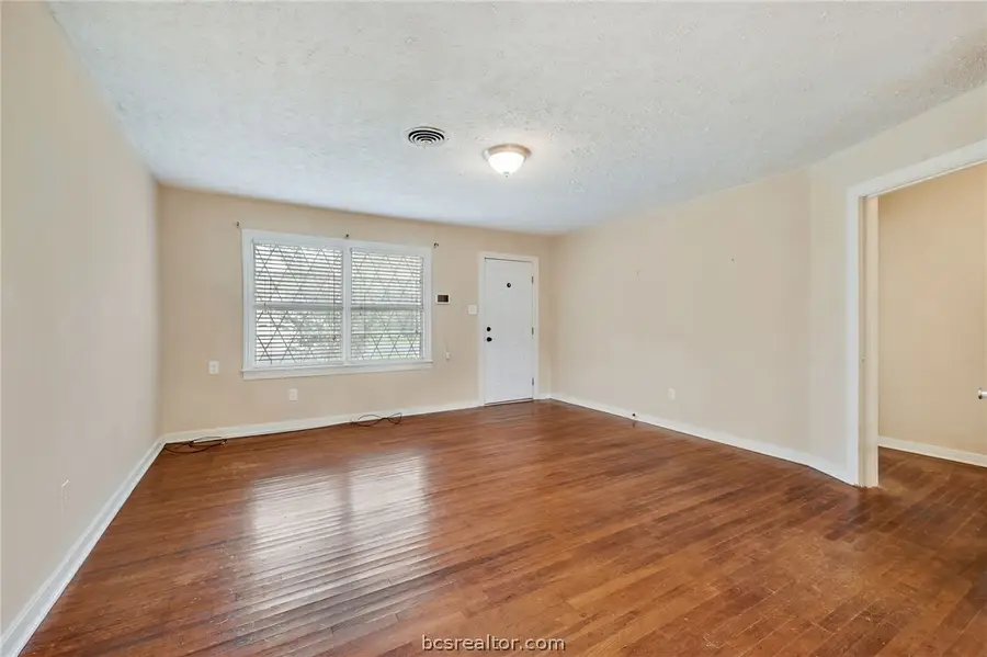 110 N Gordon Street, Bryan, TX 77802 - #3