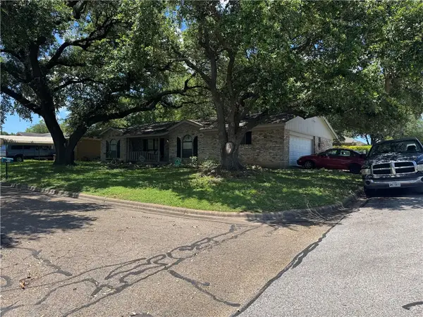 2000 Kirk, Brenham, TX 77833