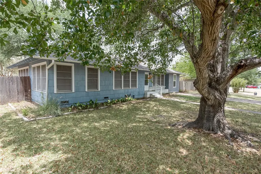 708 Broadmoor Drive, Bryan, TX 77802 - #2