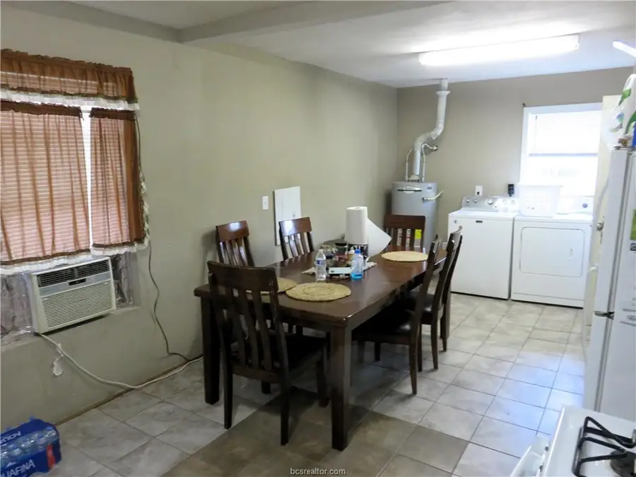 1413 Sandy Point Road, Bryan, TX 77803 - #2