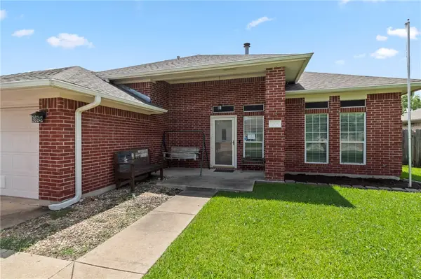 1208 Portsmouth Court, College Station, TX 77845