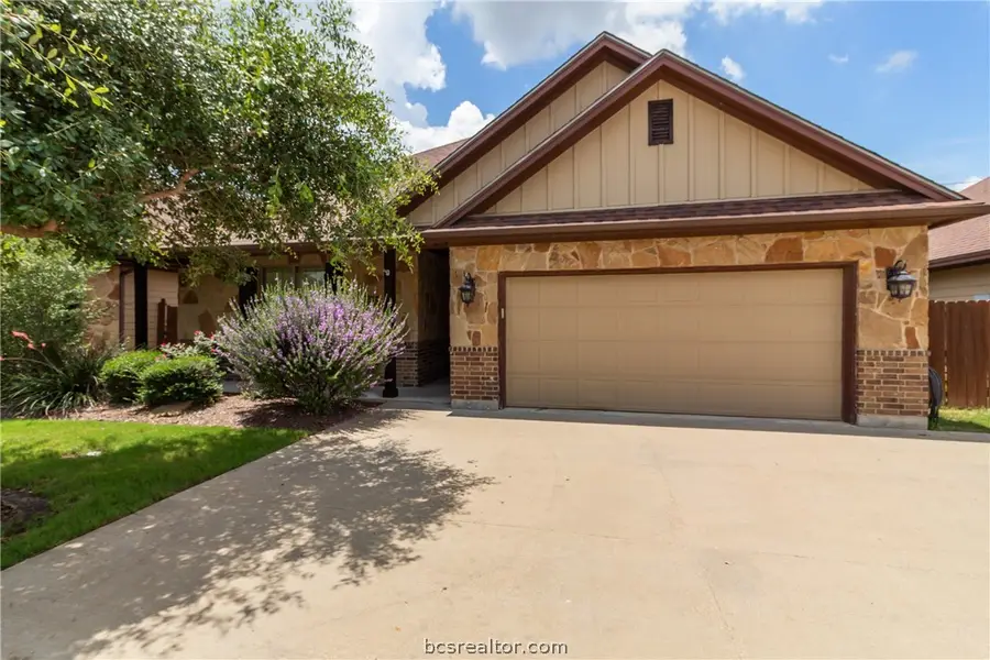417, 419, 421 & 3009 Hayes & Papa Bear, College Station, TX 77845 - #3