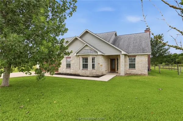 8295 County Road 179, Richards, TX 77873