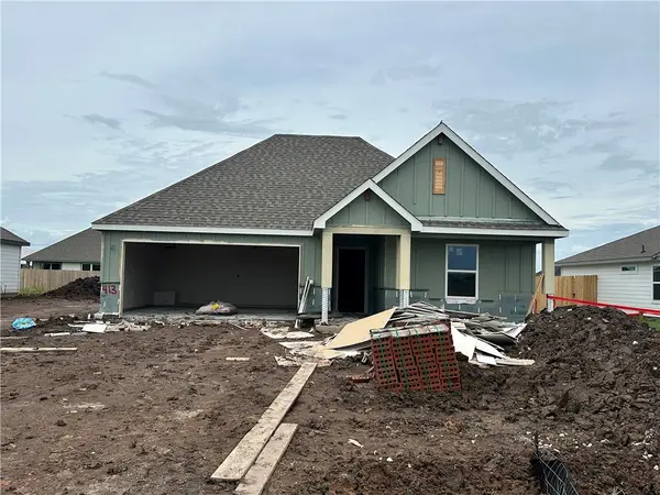 413 Combine Road, Snook, TX 77878