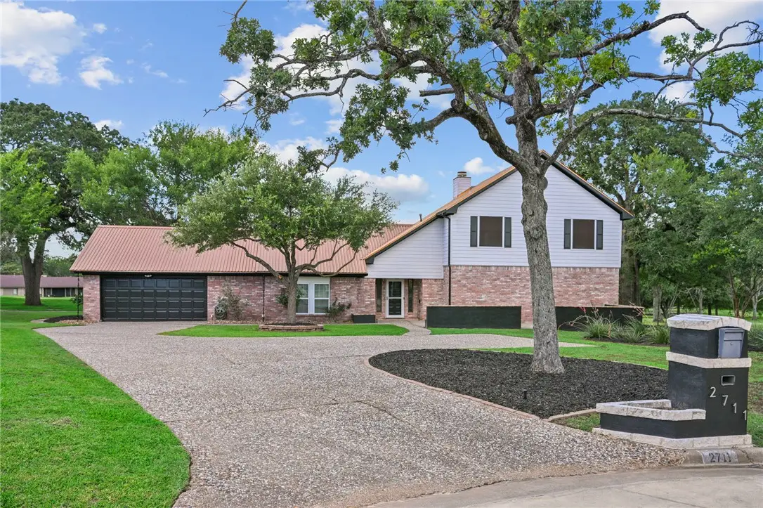 2711 Pinehurst Circle, Bryan, TX 77802 - #1