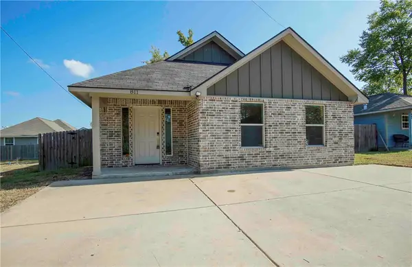 811 Dansby Street, Bryan, TX 77803