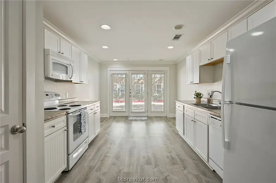 1725 Harvey Mitchell S #1812, College Station, TX 77840 - #3