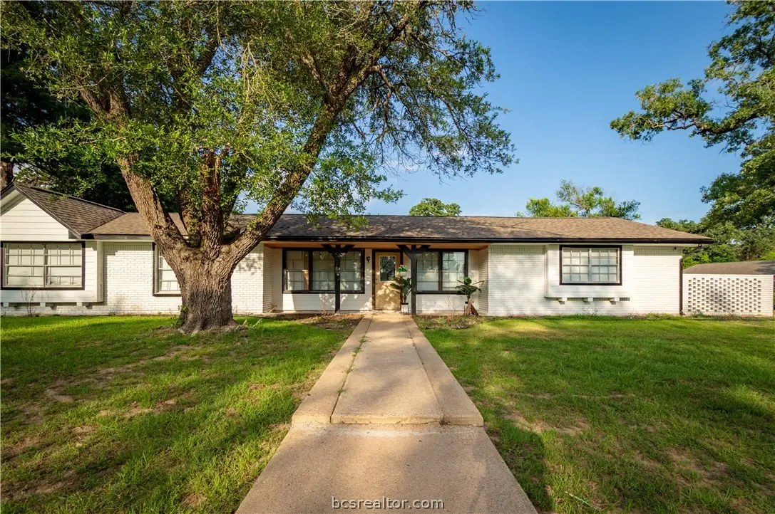 334 Fountain Lane, Hilltop Lakes, TX 77871 - #1