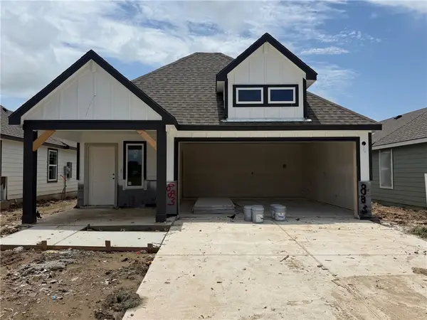 883 Lady Bird Lane, College Station, TX 77845