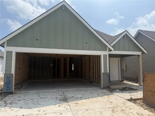 885 Lady Bird Lane, College Station, TX 77845