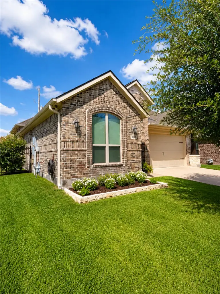3118 Peterson Way, Bryan, TX 77802 - #3