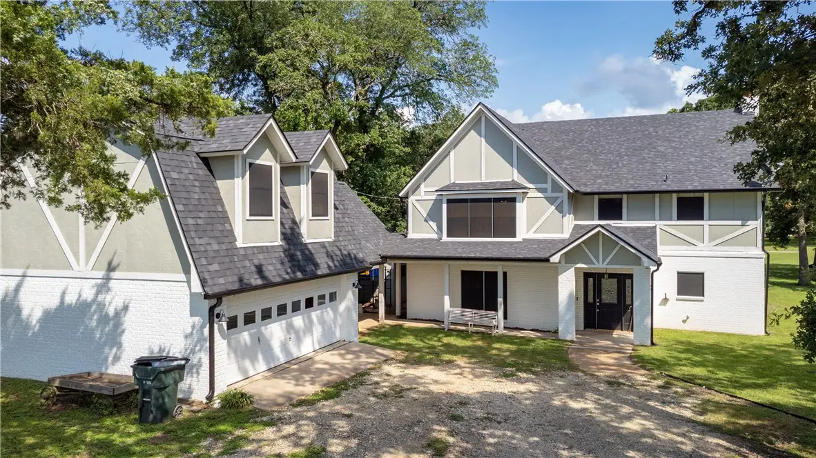 38 Golfview Drive, Hilltop Lakes, TX 77871 - #1