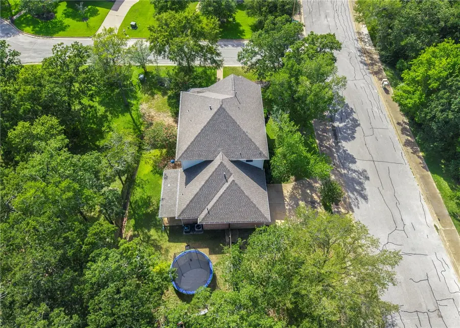 5601 Hampton Court, Bryan, TX 77802 - #2