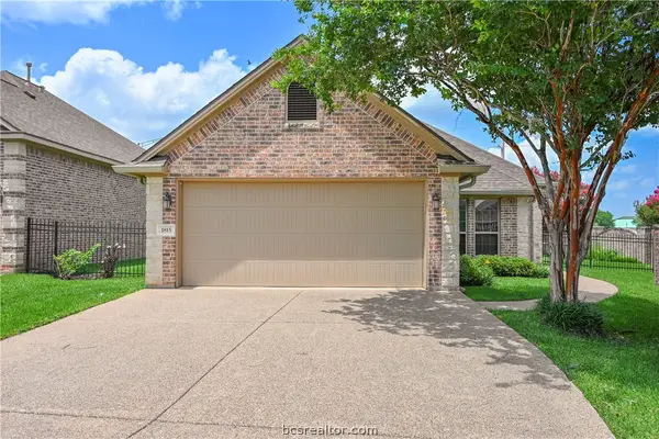 1815 Lakeshore Circle, College Station, TX 77845