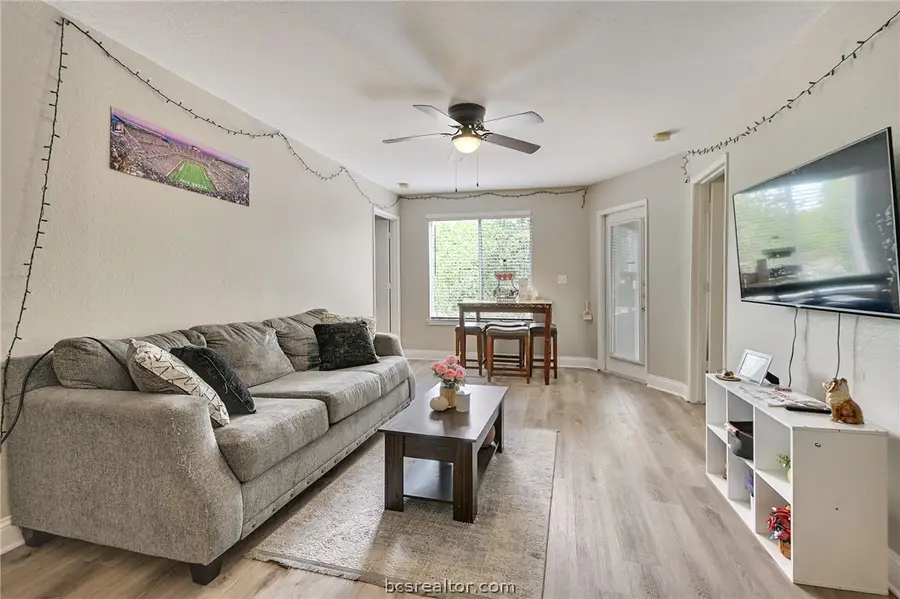 521 Southwest Parkway #201, College Station, TX 77840 - #2