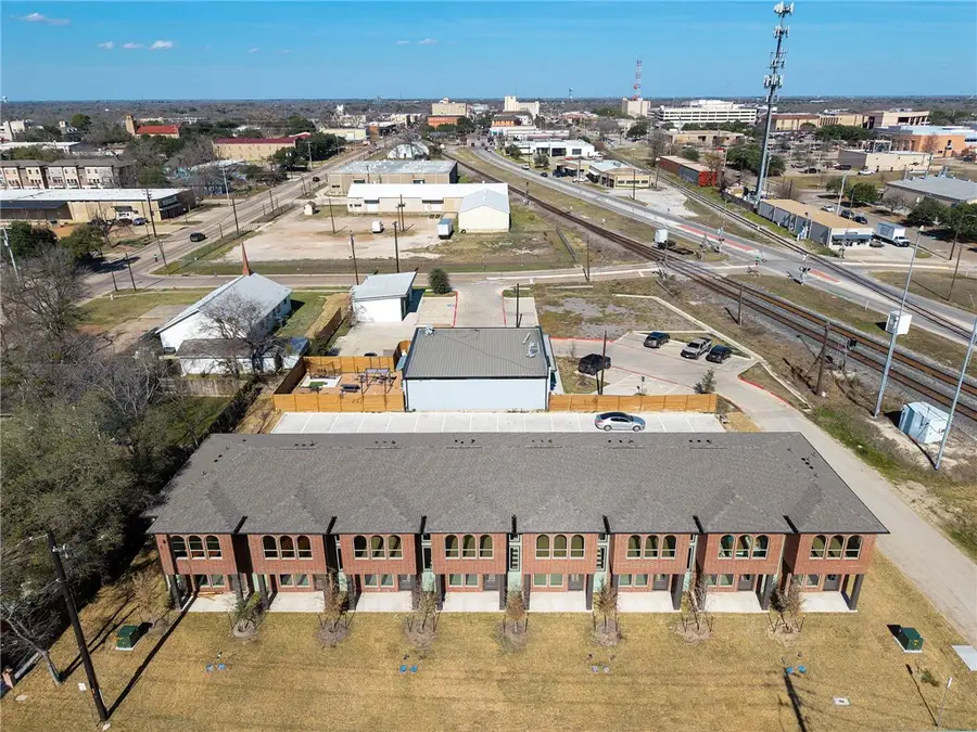 100 33rd W, Bryan, TX 77803 - #2