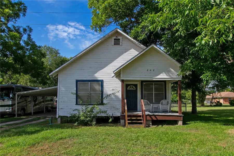 202 S Broadway Street, Caldwell, TX 77836 - #2