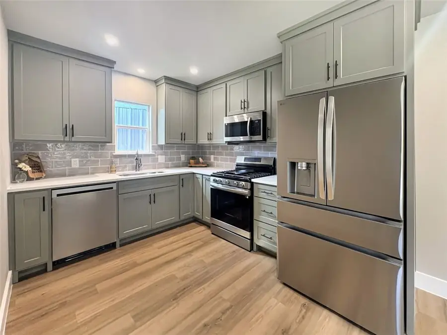 800 N. Fannin Ave., Cameron, TX 76520 - #2