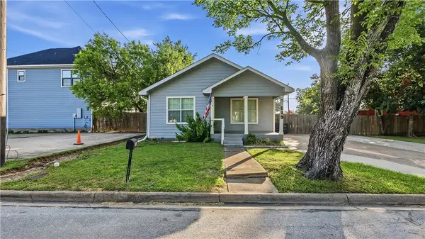 819 Avenue B, College Station, TX 77840