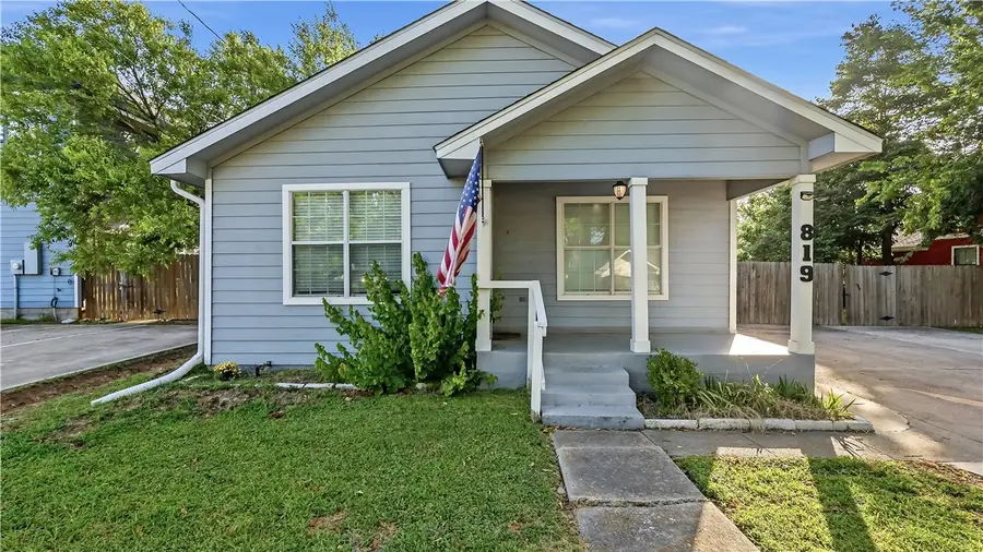 819 Avenue B, College Station, TX 77840 - #2