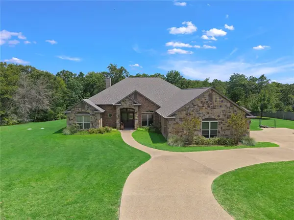 4698 River Valley Drive, Bryan, TX 77808