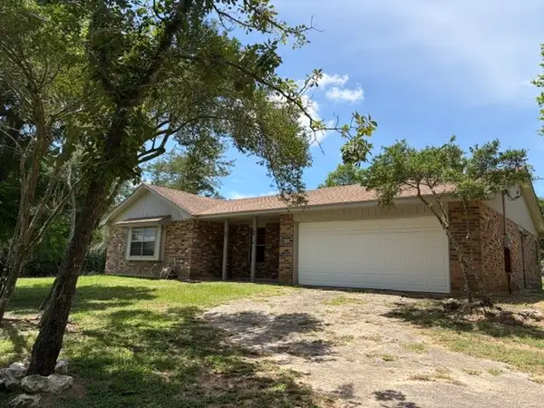 117 Dogwood Trail, Bellville, TX 77418