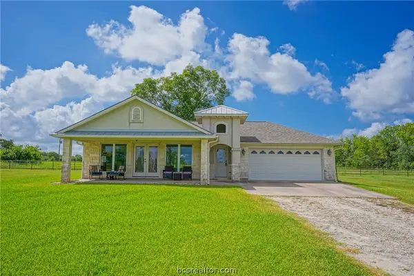 4662 Thane Road, Navasota, TX 77868