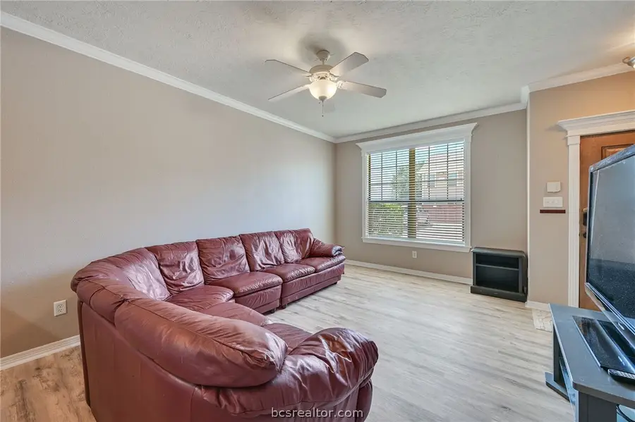 1000 Spring Loop #1904, College Station, TX 77840 - #3