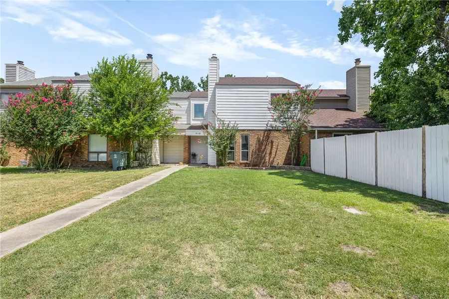 910 Navidad Street, Bryan, TX 77801 - #2