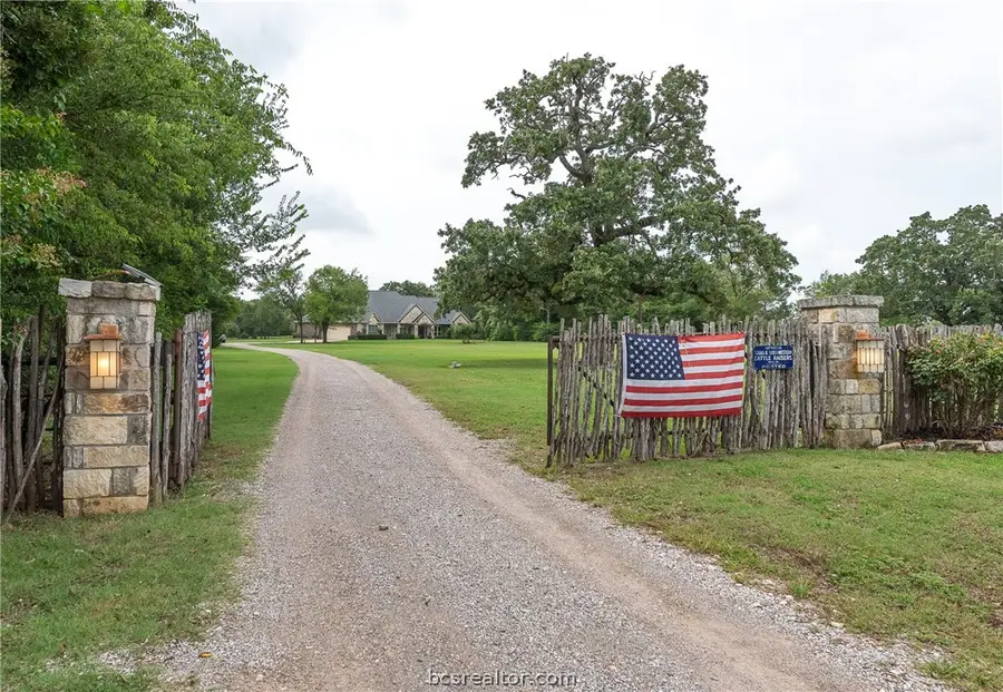 9250 Harris Lane, Bryan, TX 77808 - #2