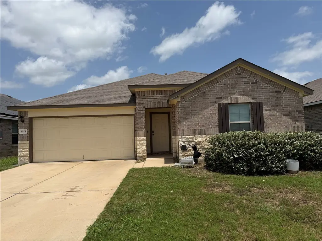8024 Front Nine Lane, Navasota, TX 77868 - #1