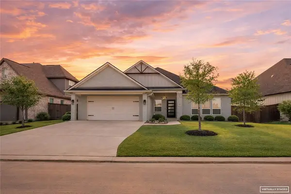 1736 Blanco Bend Drive, College Station, TX 77845