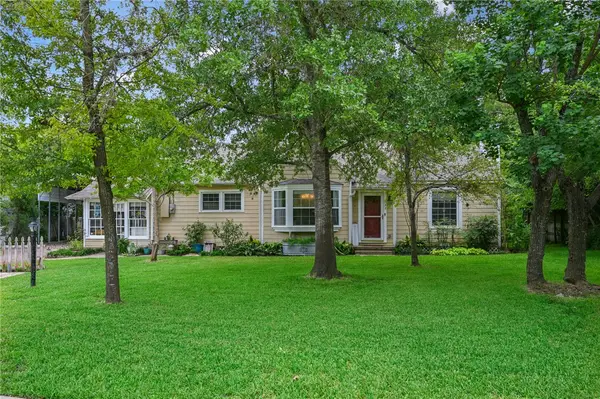 733 Eagle Pass Street, Bryan, TX 77802