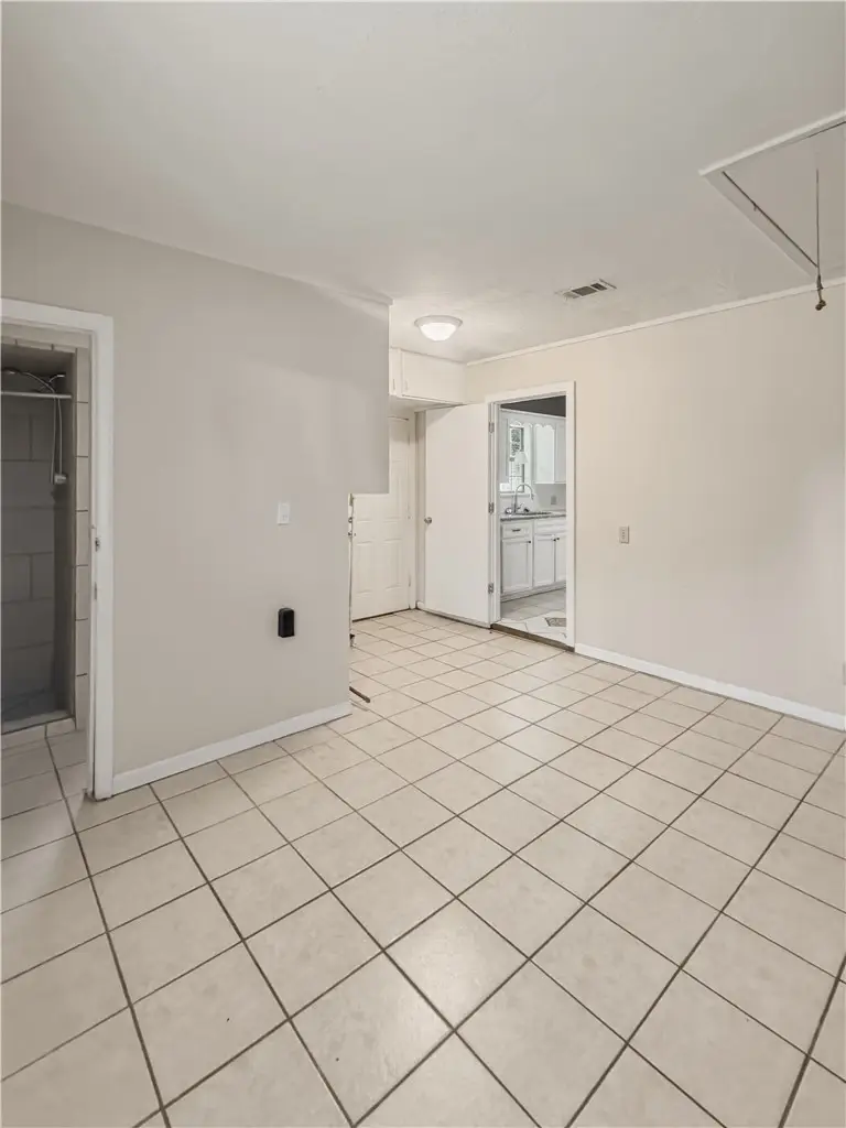 301 E Hall Street, Hearne, TX 77859 - #3