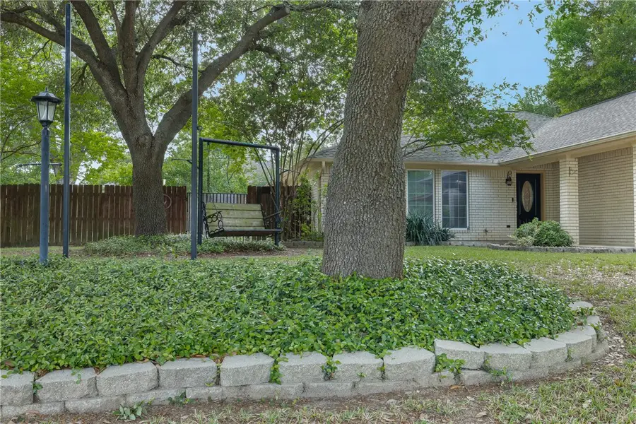 705 Palmer, Rockdale, TX 76567 - #3