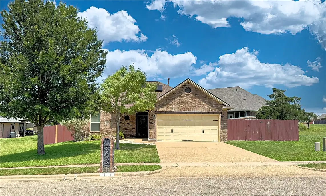 2105 Ella Lane, Bryan, TX 77802 - #1