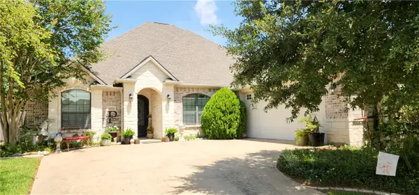 2446 Newark Circle, College Station, TX 77845