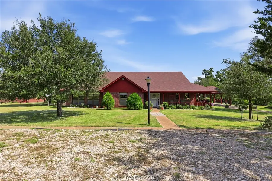 300 Moss Oak Drive, Somerville, TX 77879 - #2