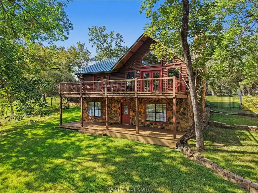 9452 Riley Green, Franklin, TX 77856 - #2