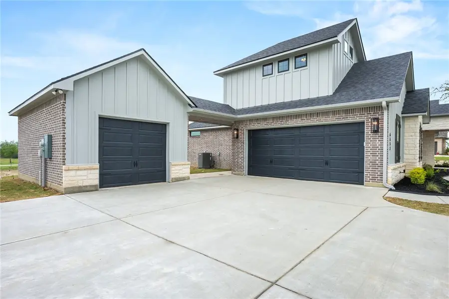 6521 Ridgeview Estates Lane, Bryan, TX 77808 - #2