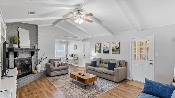 2401 Hillside Drive, Bryan, TX 77802