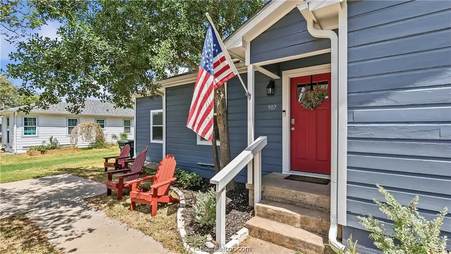 907 North Avenue, Bryan, TX 77802 - #2