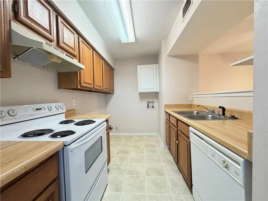 2101 Barak Lane #15, Bryan, TX 77802 - #2