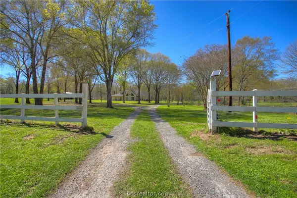 17406 County Road 4821, Normangee, TX 77871