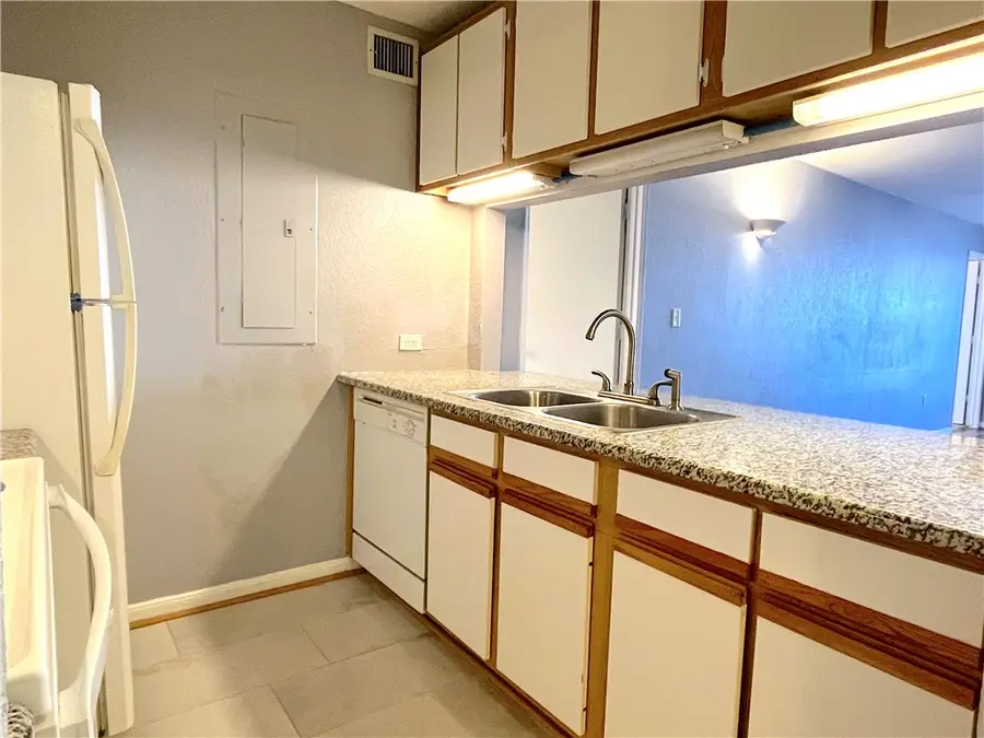 521 Southwest Parkway #101, College Station, TX 77840 - #3