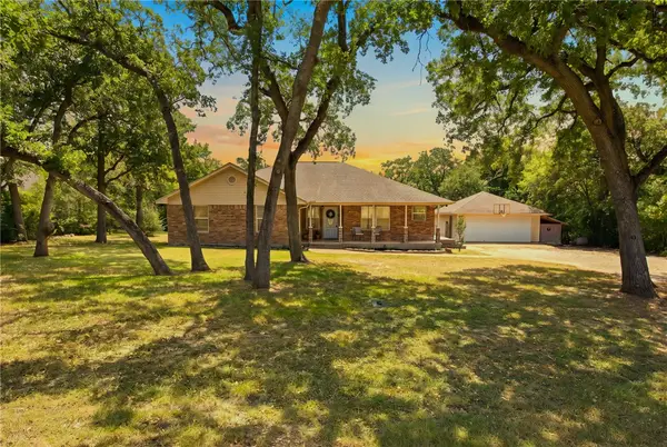 6826 Bendwood, College Station, TX 77845