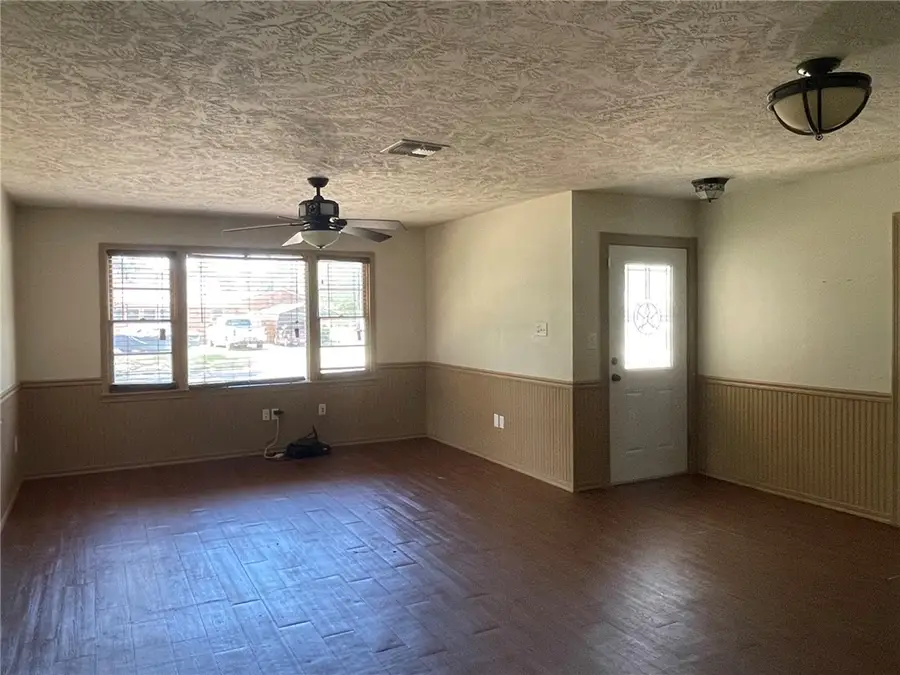 601 Anderson Street, Hearne, TX 77859 - #2