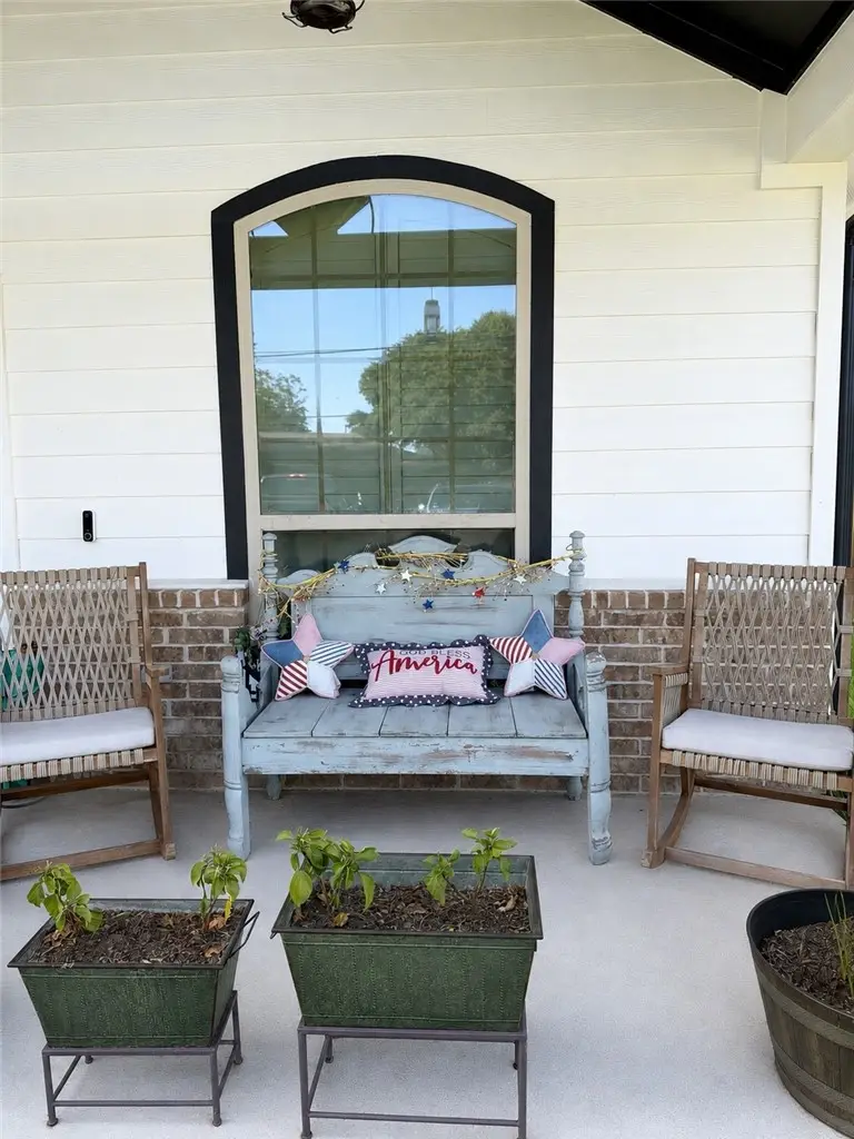 707 W Evans Street, Hearne, TX 77859 - #3