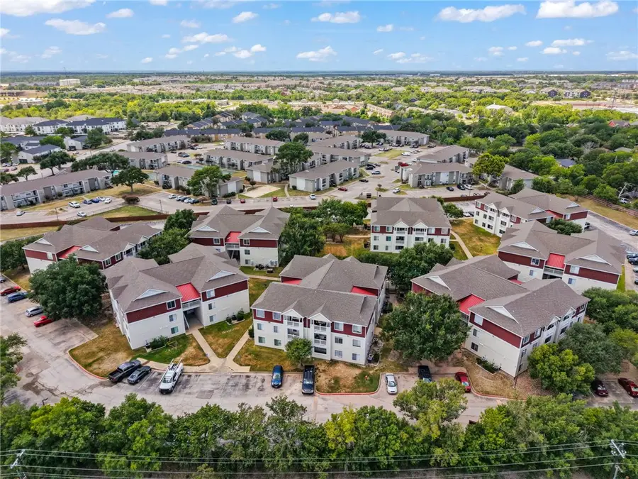 521 Southwest Parkway #303, College Station, TX 77840 - #3