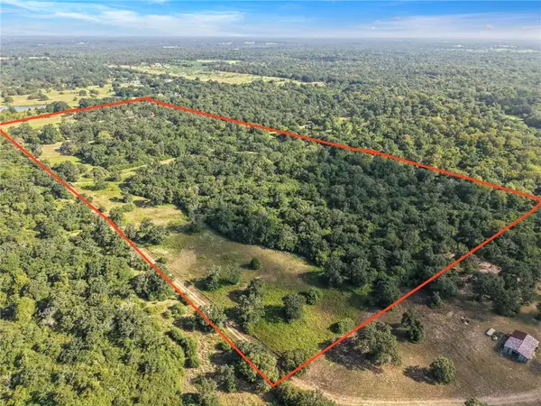 8688 Treebrook Lane, Bryan, TX 77808